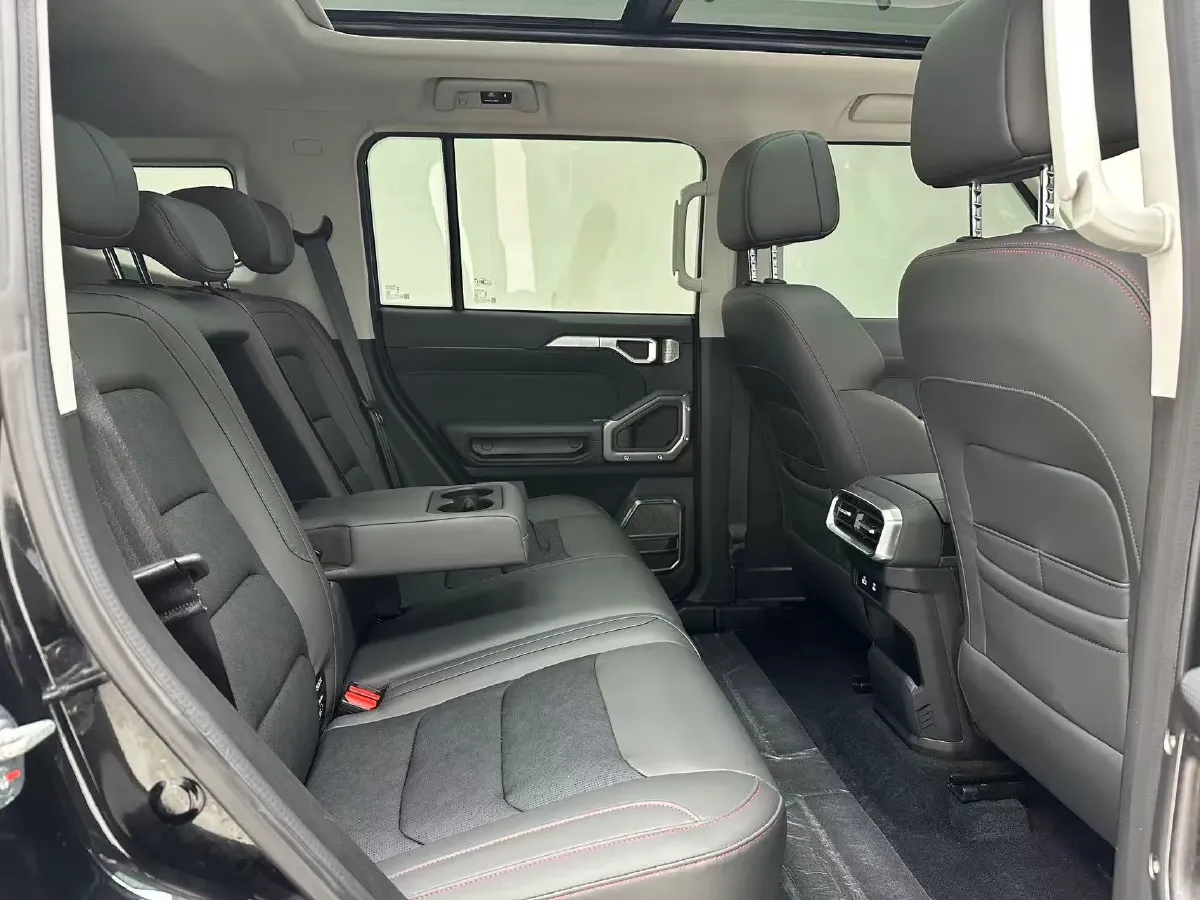 2023 Jetour Traveller 1.5T 184HP L4 7DCT,autocango,china used car exporter,china ev exporter,chinese used car exporter,chinese used ev exporter