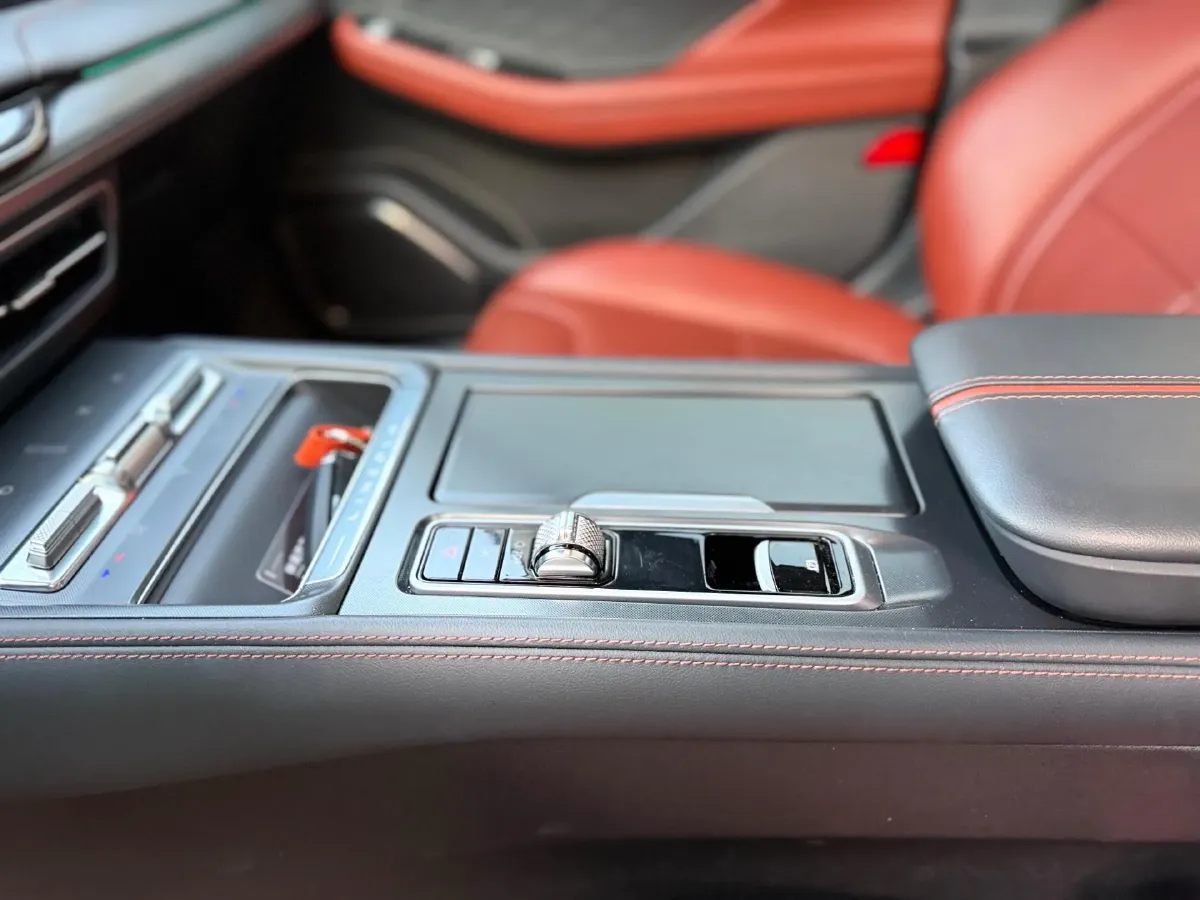 2022 Lincoln Z 2.0T 246HP L4 8AT,autocango,china used car exporter,china ev exporter,chinese used car exporter,chinese used ev exporter