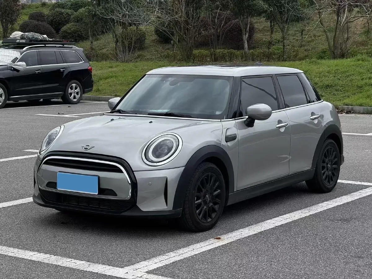 2023 MINI MINI 1.5T 102HP L3 7DCT,autocango,china used car exporter,china ev exporter,chinese used car exporter,chinese used ev exporter