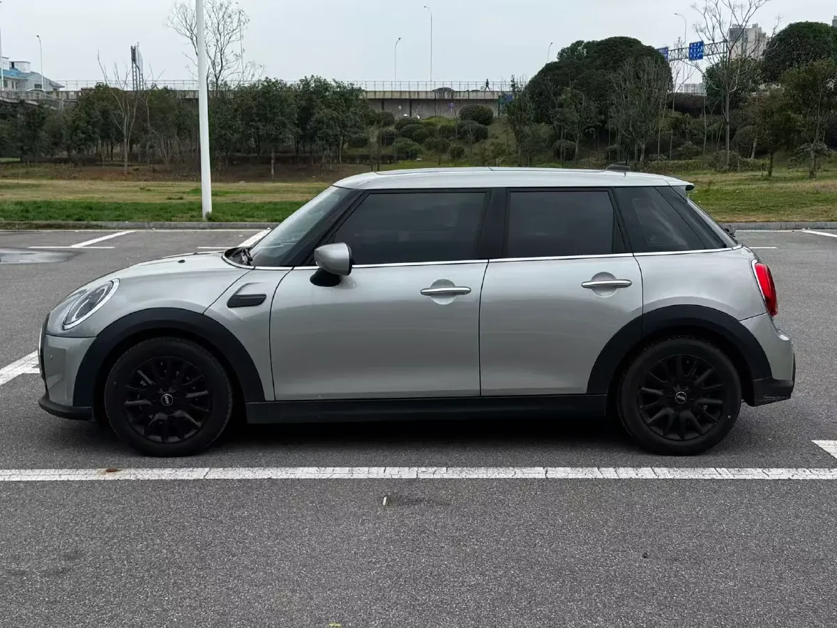2023 MINI MINI 1.5T 102HP L3 7DCT,autocango,china used car exporter,china ev exporter,chinese used car exporter,chinese used ev exporter