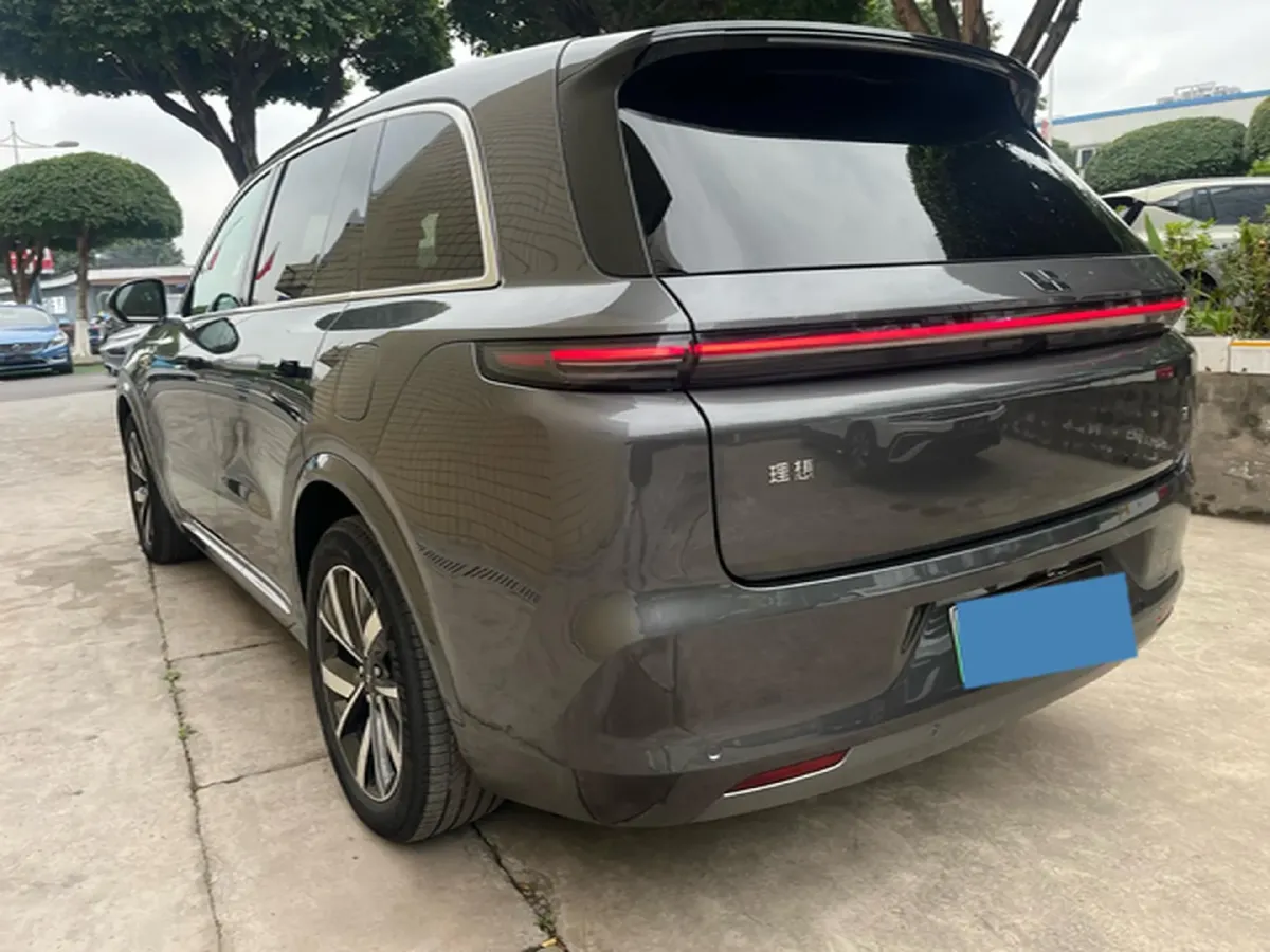 2023 Li L8 Range Extended 154HP REEV 40.9KWH,autocango,china used car exporter,china ev exporter,chinese used car exporter,chinese used ev exporter