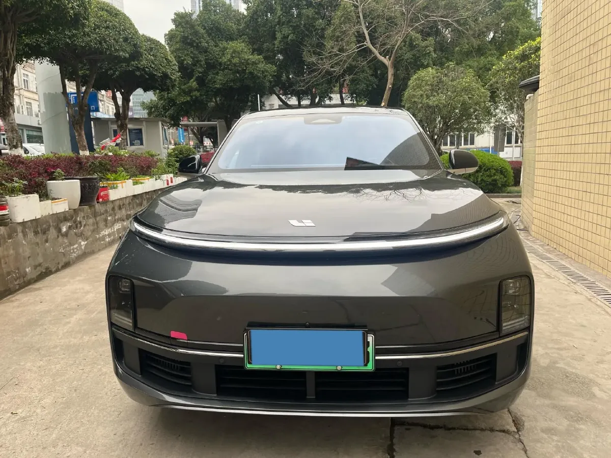 2023 Li L8 Range Extended 154HP REEV 40.9KWH,autocango,china used car exporter,china ev exporter,chinese used car exporter,chinese used ev exporter