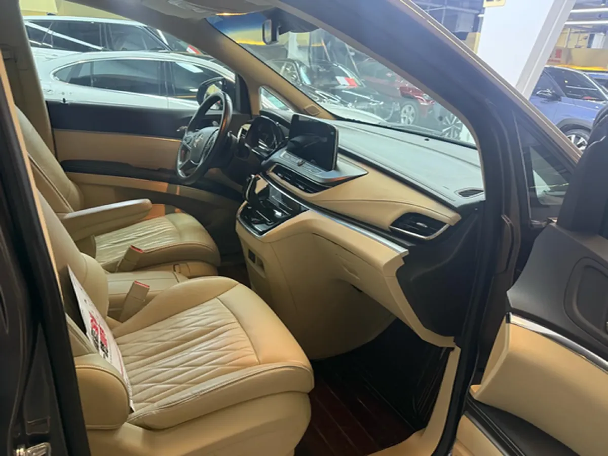 2023 Buick GL8 2.0T 237HP L4 9AT,autocango,china used car exporter,china ev exporter,chinese used car exporter,chinese used ev exporter