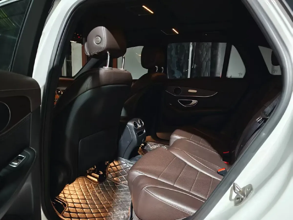 2020 Mercedes-Benz GLC Class 2.0T 258HP L4 9AT,autocango,china used car exporter,china ev exporter,chinese used car exporter,chinese used ev exporter