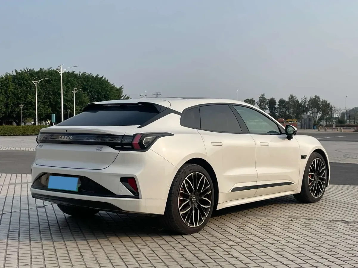 2025 Zeekr 001 BEV 100KWH,autocango,china used car exporter,china ev exporter,chinese used car exporter,chinese used ev exporter