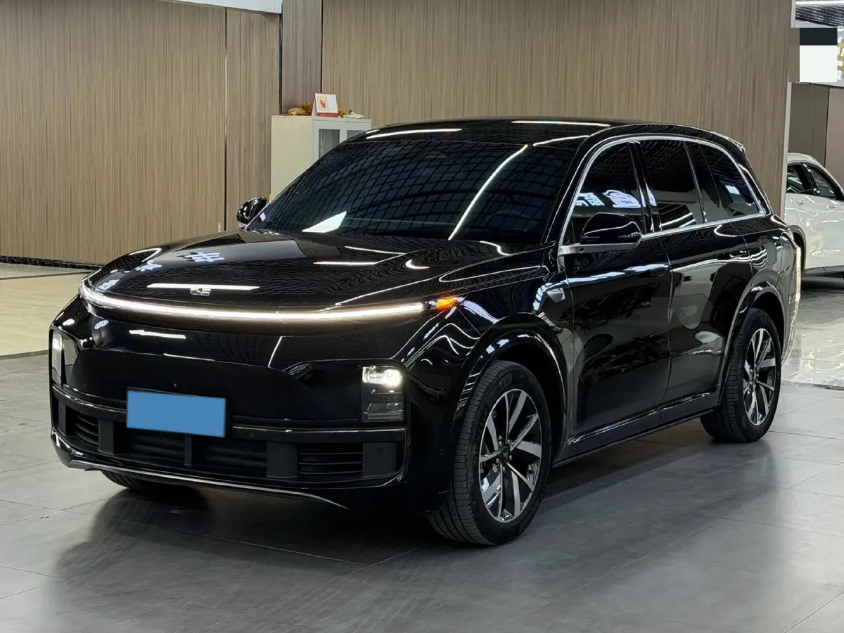 2023 Li L7 Range Extended 154HP REEV 40.9KWH,autocango,china used car exporter,china ev exporter,chinese used car exporter,chinese used ev exporter