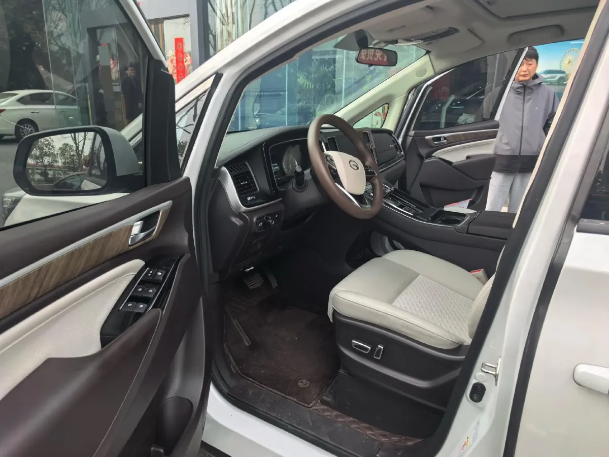 2021 GAC Trumpchi M8 2.0T 252HP L4 8AT,autocango,china used car exporter,china ev exporter,chinese used car exporter,chinese used ev exporter