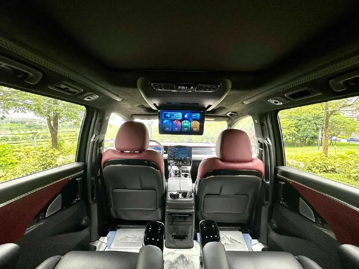 2023 GAC Trumpchi M8 2.0T 252HP L4 8AT,autocango,china used car exporter,china ev exporter,chinese used car exporter,chinese used ev exporter