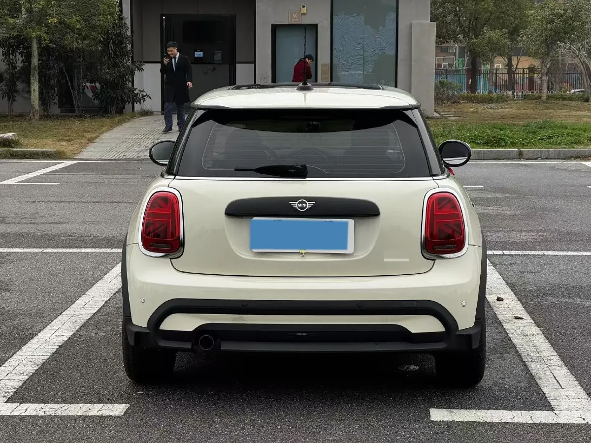 2022 MINI MINI 1.5T 102HP L3 7DCT,autocango,china used car exporter,china ev exporter,chinese used car exporter,chinese used ev exporter