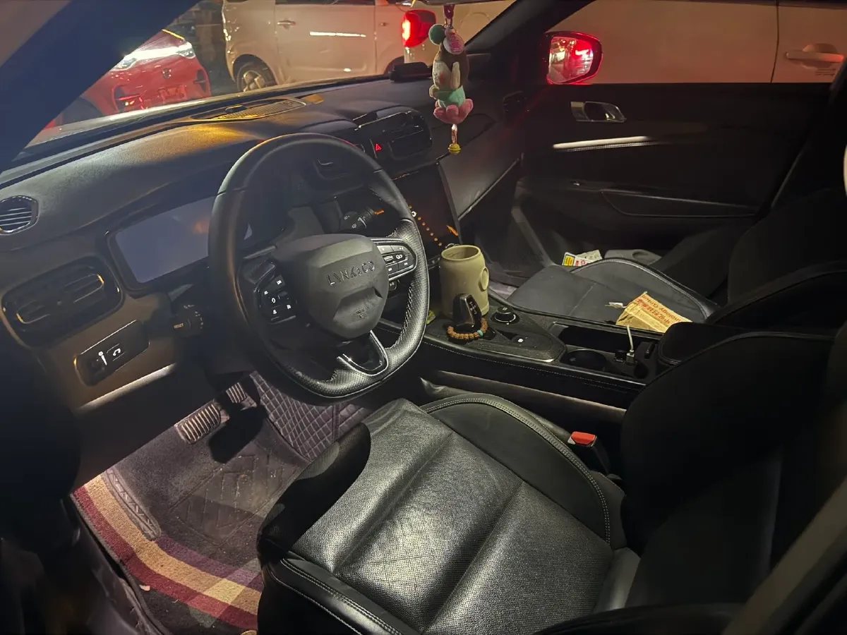 2022 LYNK&CO 03 2.0T 190HP L4 7DCT,autocango,china used car exporter,china ev exporter,chinese used car exporter,chinese used ev exporter