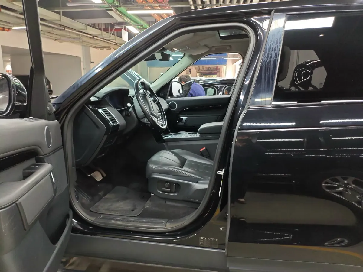 2020 Land Rover Discovery 3.0T 340HP V6 8AT,autocango,china used car exporter,china ev exporter,chinese used car exporter,chinese used ev exporter