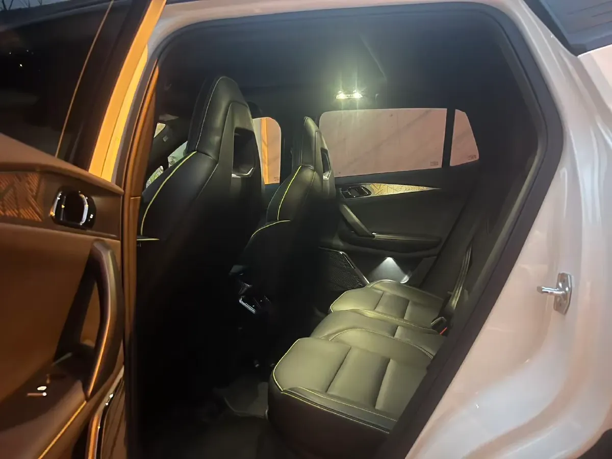 2023 LYNK&CO 06 1.5T 181HP L4 7DCT,autocango,china used car exporter,china ev exporter,chinese used car exporter,chinese used ev exporter