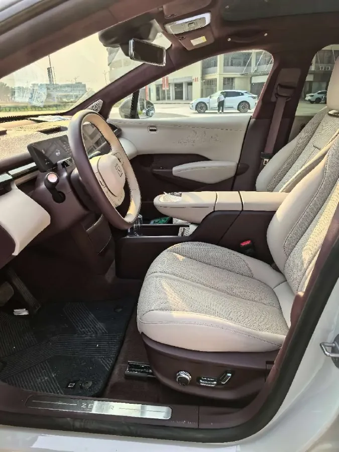 2025 Zeekr X BEV 66KWH,autocango,china used car exporter,china ev exporter,chinese used car exporter,chinese used ev exporter