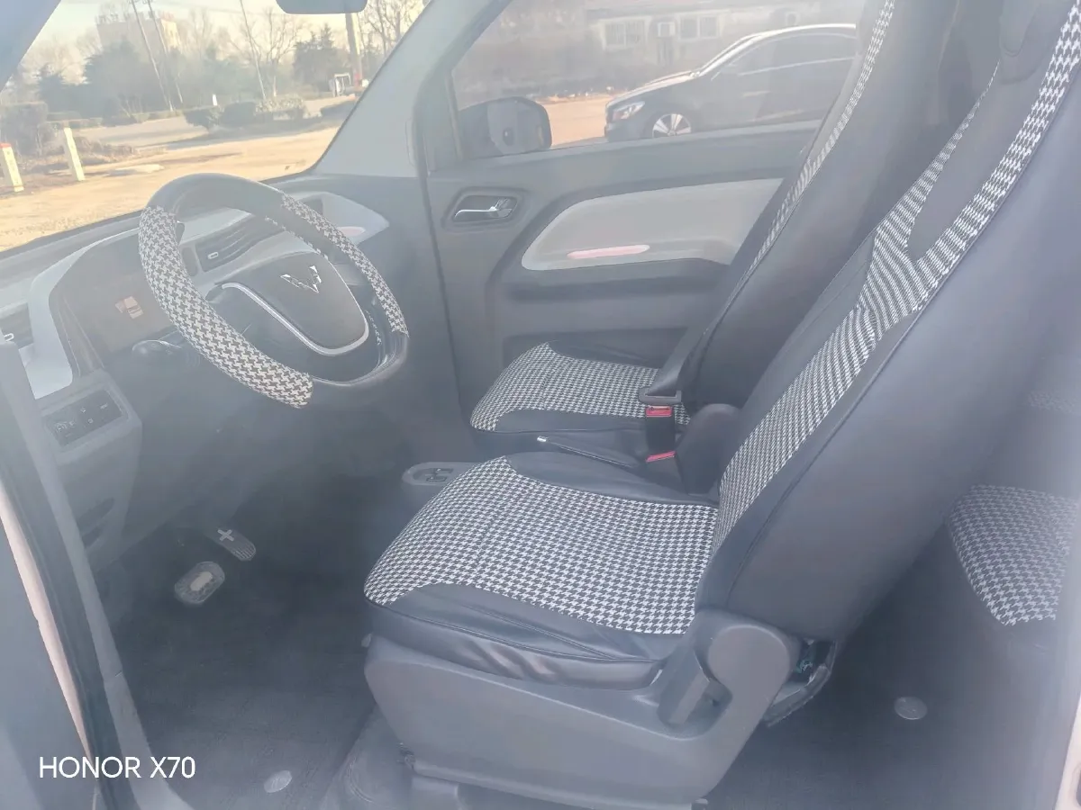 2021 WuLing HongGuang MINI EV BEV 9KWH,autocango,china used car exporter,china ev exporter,chinese used car exporter,chinese used ev exporter