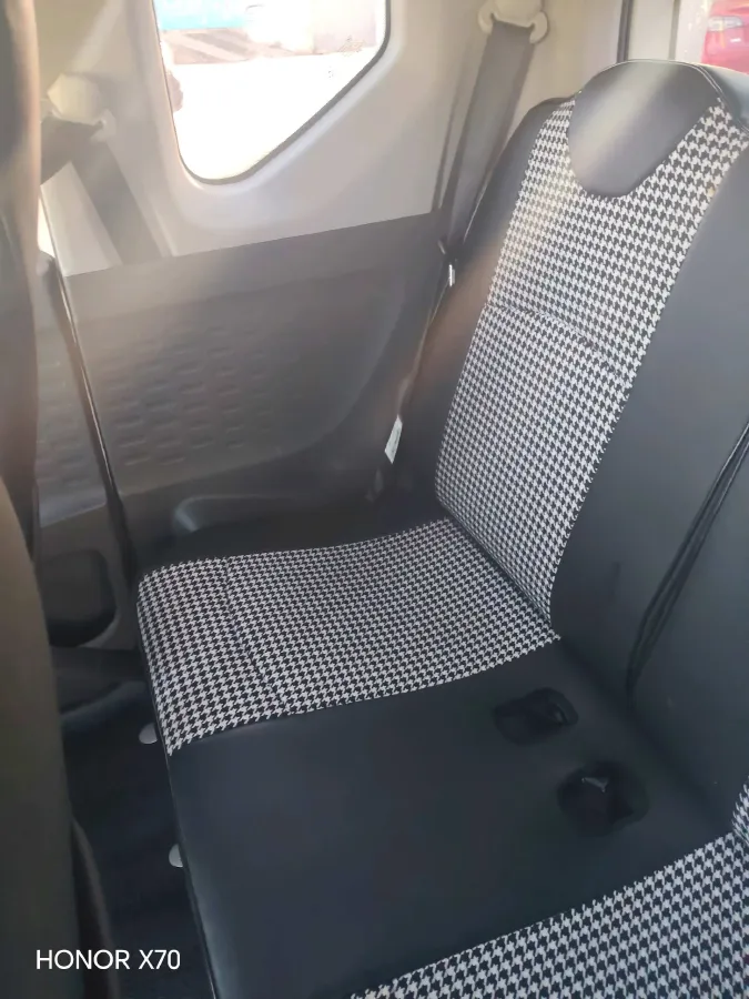 2021 WuLing HongGuang MINI EV BEV 9KWH,autocango,china used car exporter,china ev exporter,chinese used car exporter,chinese used ev exporter