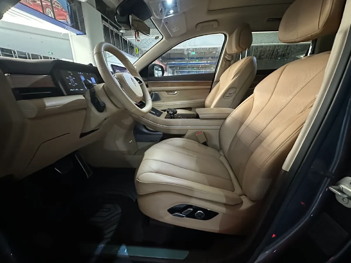 2024 AITO AITO M7 1.5T 152HP L4 REEV 38.5KWH,autocango,china used car exporter,china ev exporter,chinese used car exporter,chinese used ev exporter