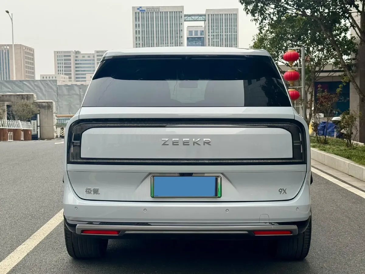 2025 Zeekr 9X 2.0T 279HP L4 1DHT PHEV,autocango,china used car exporter,china ev exporter,chinese used car exporter,chinese used ev exporter