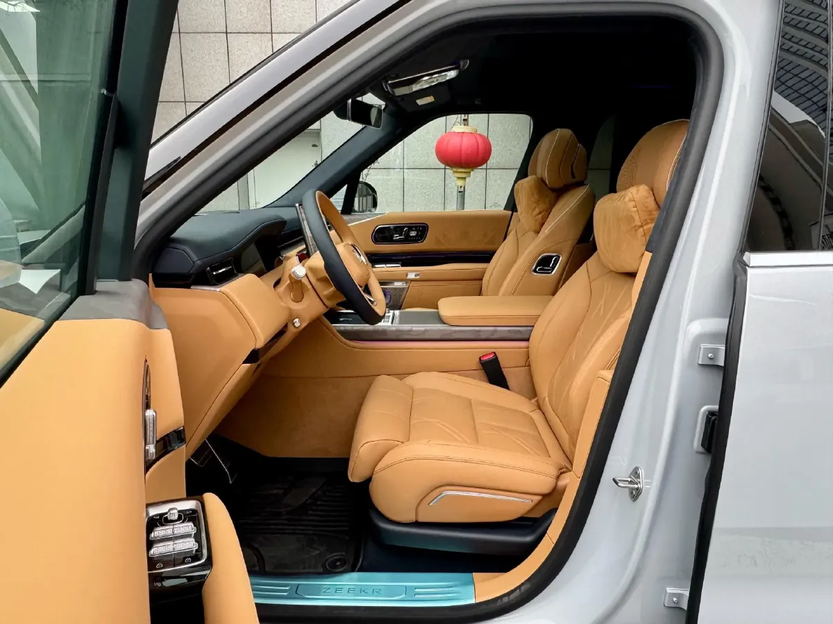 2025 Zeekr 9X 2.0T 279HP L4 1DHT PHEV,autocango,china used car exporter,china ev exporter,chinese used car exporter,chinese used ev exporter