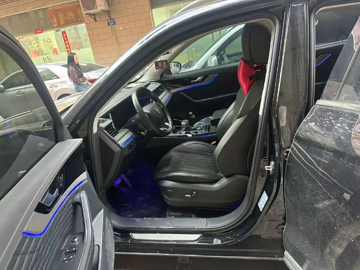 2022 HongQi HS5 2.0T 224HP L4 6AT,autocango,china used car exporter,china ev exporter,chinese used car exporter,chinese used ev exporter