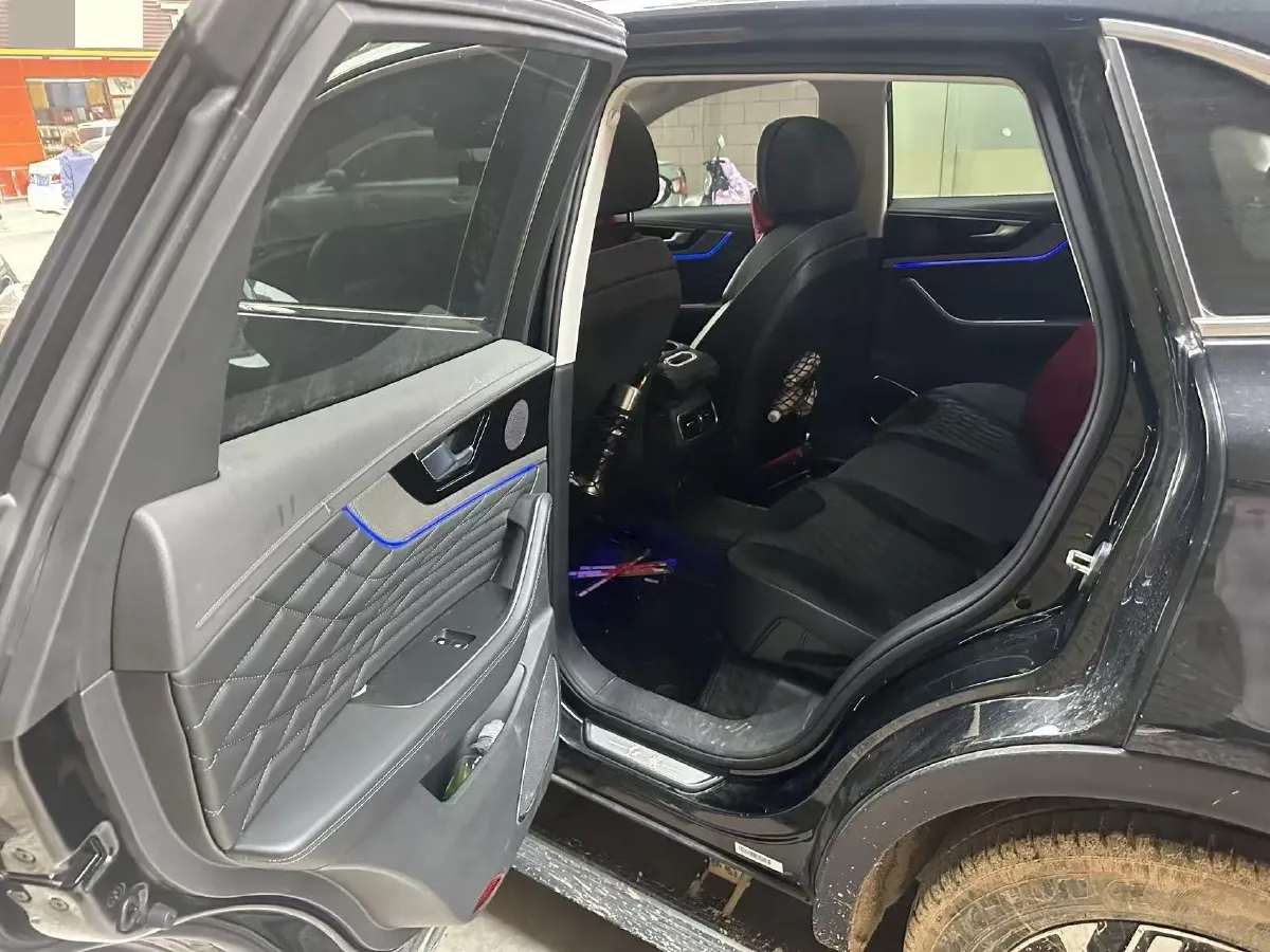 2022 HongQi HS5 2.0T 224HP L4 6AT,autocango,china used car exporter,china ev exporter,chinese used car exporter,chinese used ev exporter