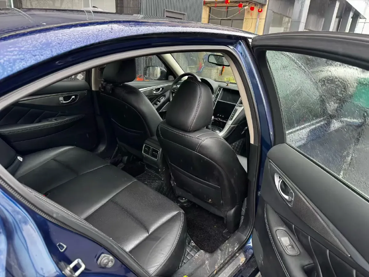 2018 Jeep Grand Commander 2.0T 265HP L4 9AT,autocango,china used car exporter,china ev exporter,chinese used car exporter,chinese used ev exporter