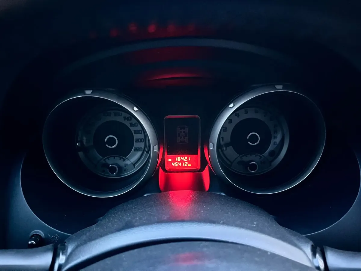 2020 Mitsubishi Pajero 3.0L 174HP V6 5AT,autocango,china used car exporter,china ev exporter,chinese used car exporter,chinese used ev exporter