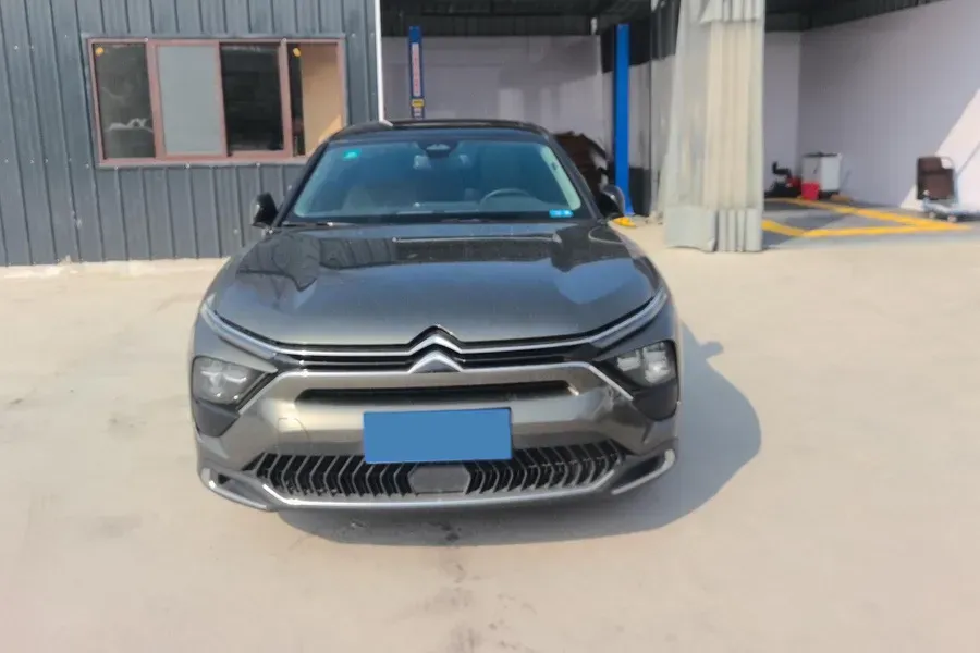 2022 Citroen C5 X 1.6T 175HP L4 8AT,autocango,china used car exporter,china ev exporter,chinese used car exporter,chinese used ev exporter