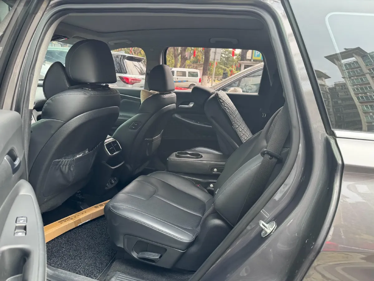 2019 Hyundai Santafe 2.0T 240HP L4 8AT,autocango,china used car exporter,china ev exporter,chinese used car exporter,chinese used ev exporter