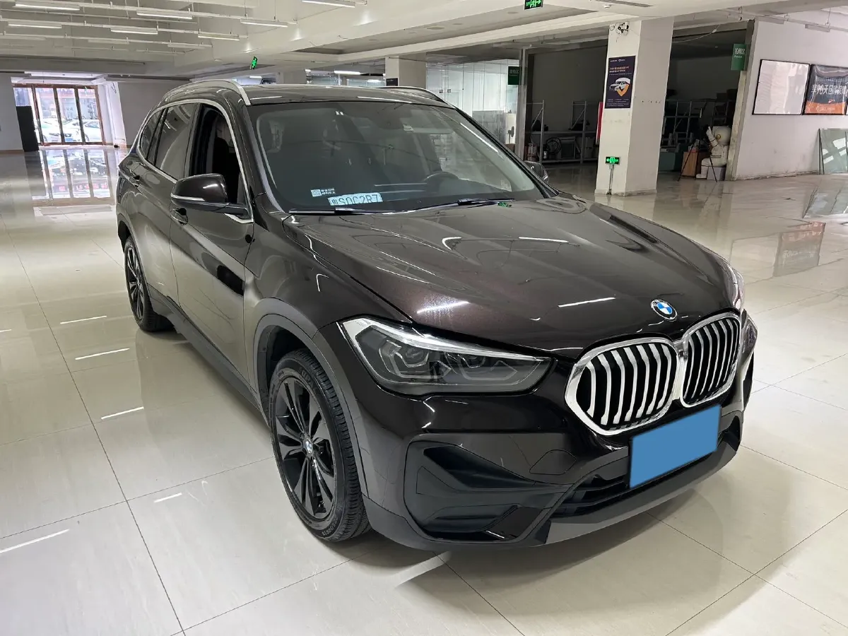 2021 BMW X1 1.5T 140HP L3 7DCT,autocango,china used car exporter,china ev exporter,chinese used car exporter,chinese used ev exporter