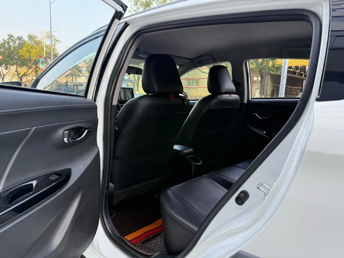 2022 Toyota Yaris L 1.5L 112HP L4 CVT,autocango,china used car exporter,china ev exporter,chinese used car exporter,chinese used ev exporter