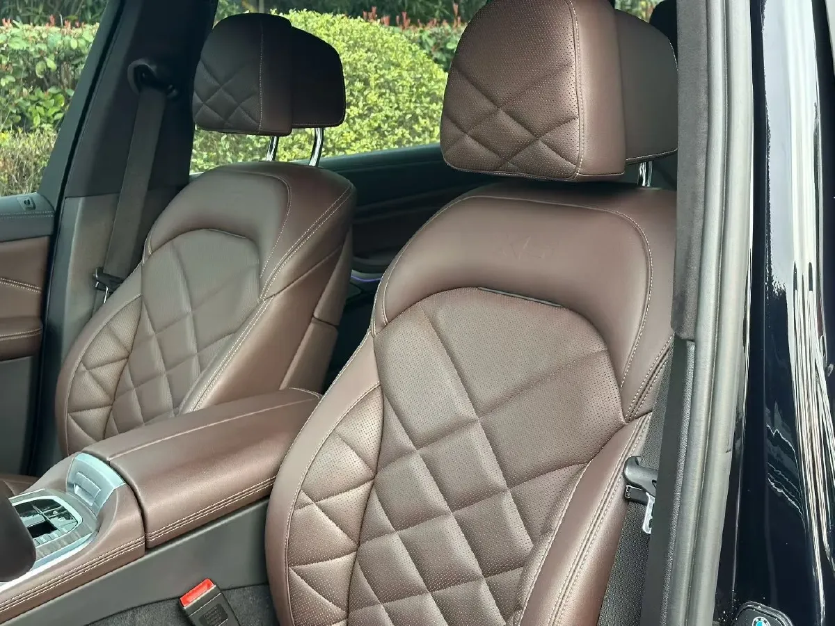 2022 BMW X5 3.0T 333HP L6 8AT,autocango,china used car exporter,china ev exporter,chinese used car exporter,chinese used ev exporter