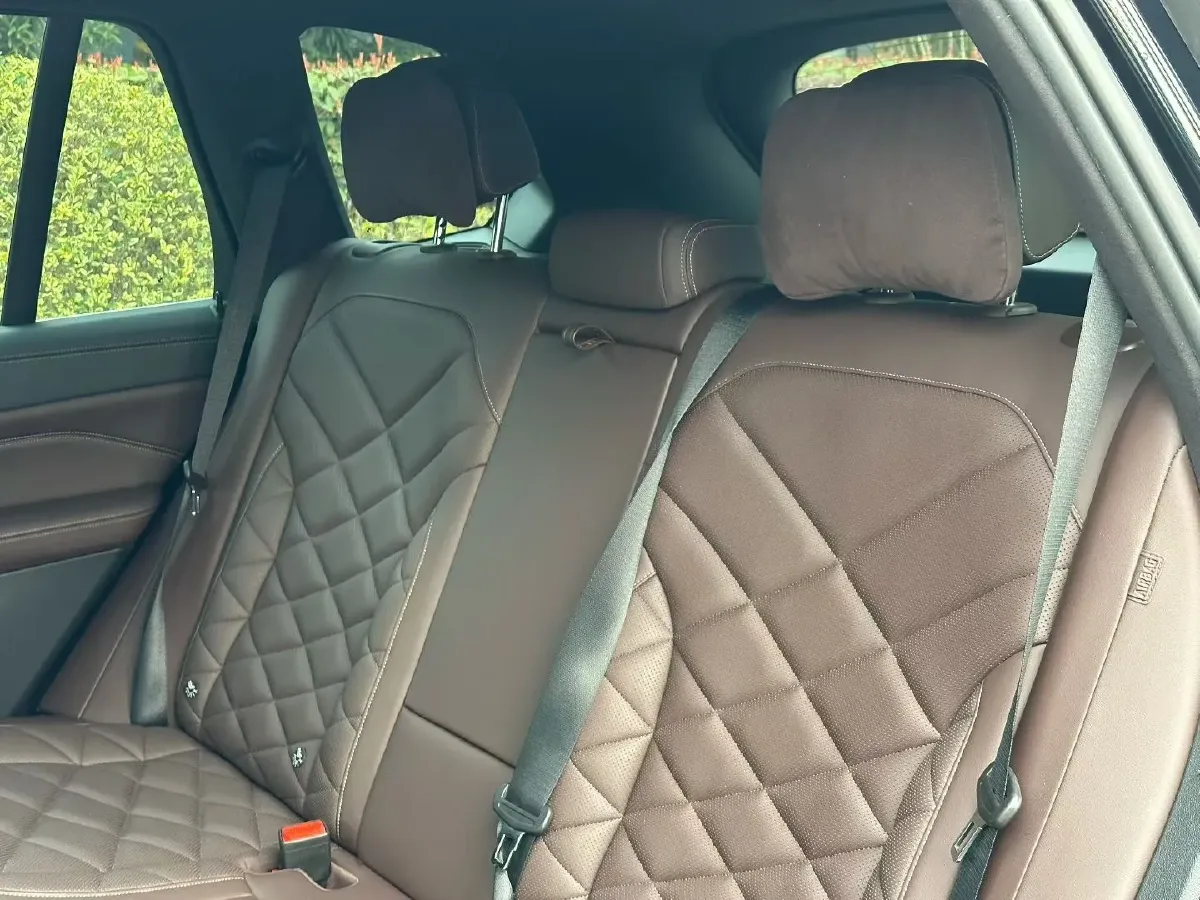 2022 BMW X5 3.0T 333HP L6 8AT,autocango,china used car exporter,china ev exporter,chinese used car exporter,chinese used ev exporter