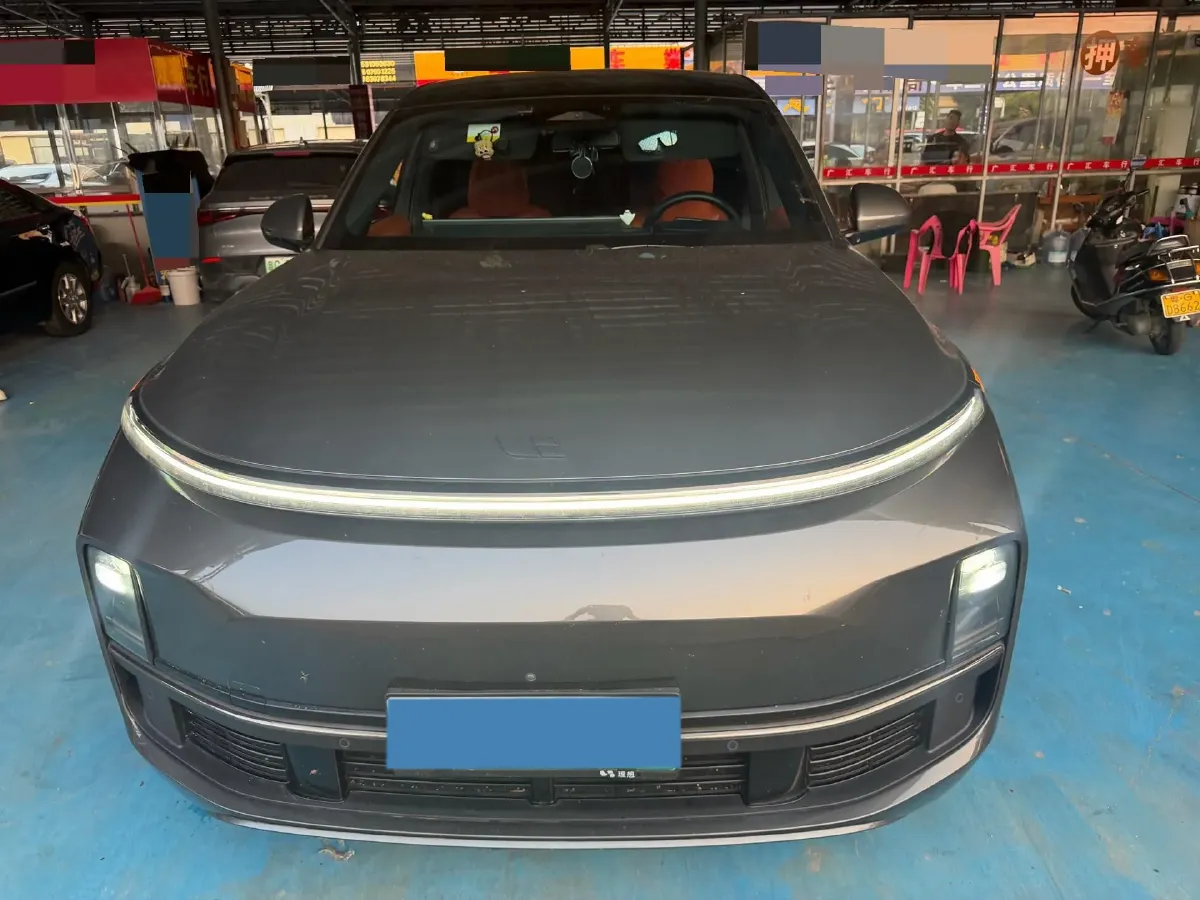 2023 Li L8 Range Extended 154HP REEV 40.9KWH,autocango,china used car exporter,china ev exporter,chinese used car exporter,chinese used ev exporter