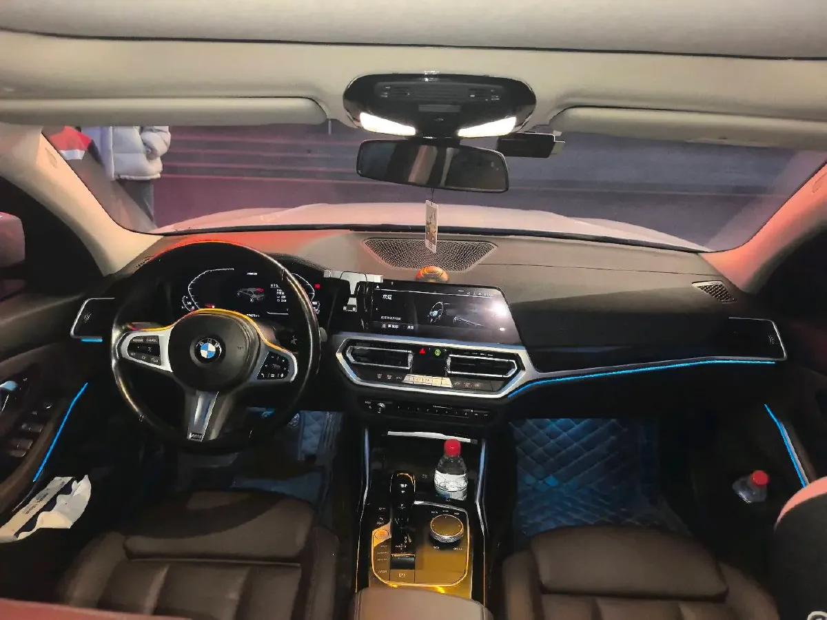2021 BMW 3 Series 2.0T 184HP L4 8AT,autocango,china used car exporter,china ev exporter,chinese used car exporter,chinese used ev exporter