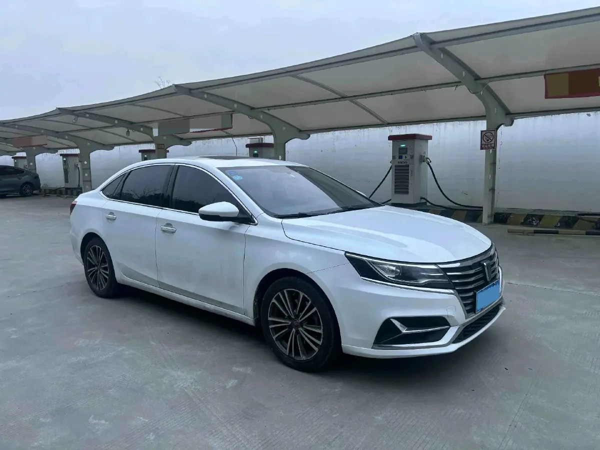 2019 Roewe i6 1.5T 169HP L4 7DCT,autocango,china used car exporter,china ev exporter,chinese used car exporter,chinese used ev exporter