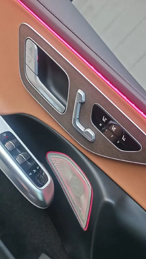 2025 Mercedes-Benz E Class 2.0T 258HP L4 9AT,autocango,china used car exporter,china ev exporter,chinese used car exporter,chinese used ev exporter