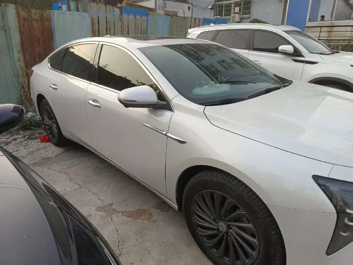 2025 Buick Larcosse 2.0T 237HP L4 9AT,autocango,china used car exporter,china ev exporter,chinese used car exporter,chinese used ev exporter