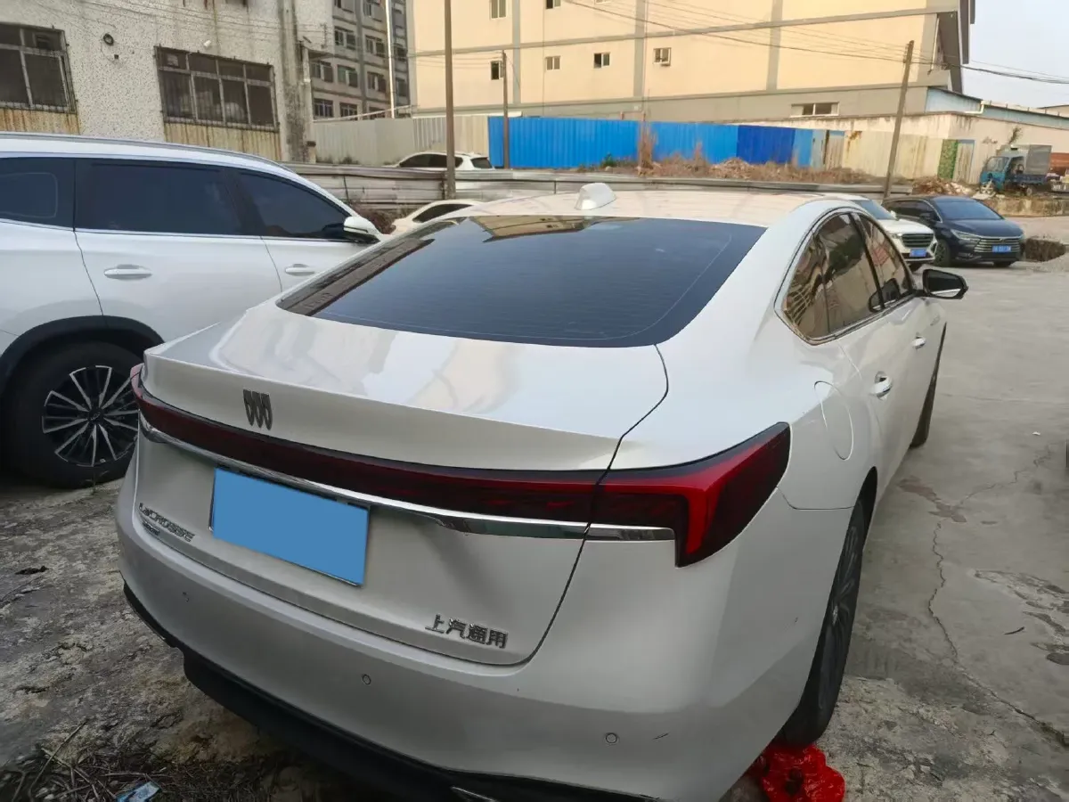 2025 Buick Larcosse 2.0T 237HP L4 9AT,autocango,china used car exporter,china ev exporter,chinese used car exporter,chinese used ev exporter