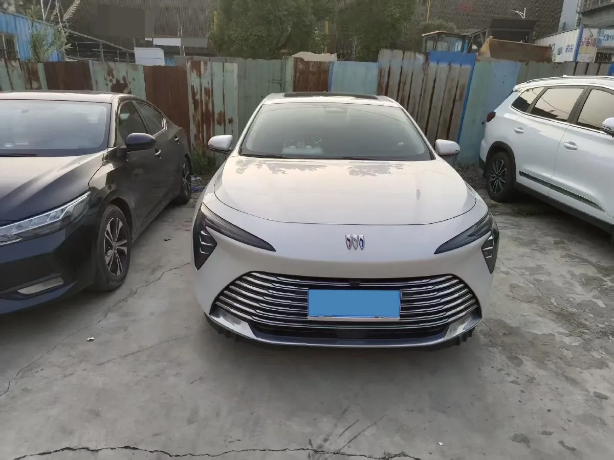 2025 Buick Larcosse 2.0T 237HP L4 9AT,autocango,china used car exporter,china ev exporter,chinese used car exporter,chinese used ev exporter