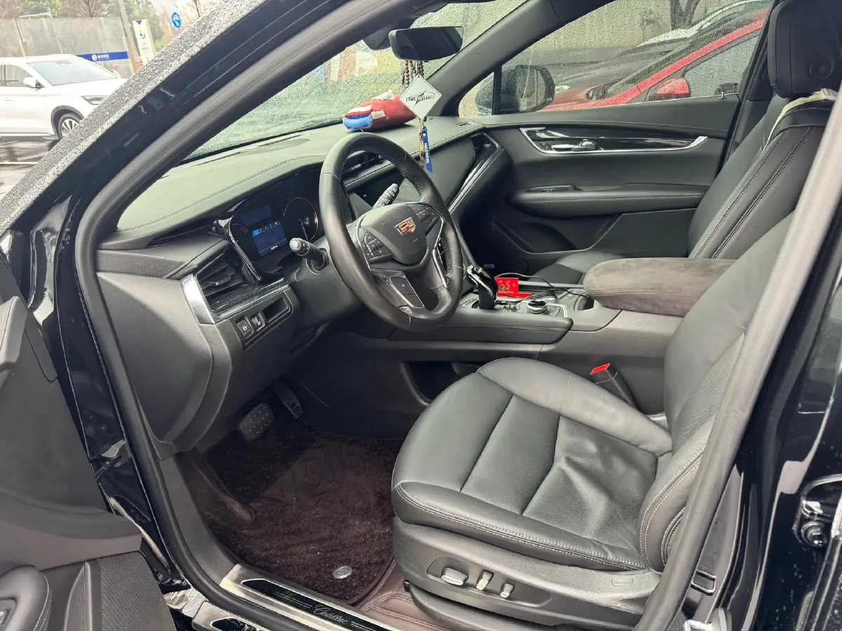 2020 Cadillac XT5 2.0T 237HP L4 9AT,autocango,china used car exporter,china ev exporter,chinese used car exporter,chinese used ev exporter