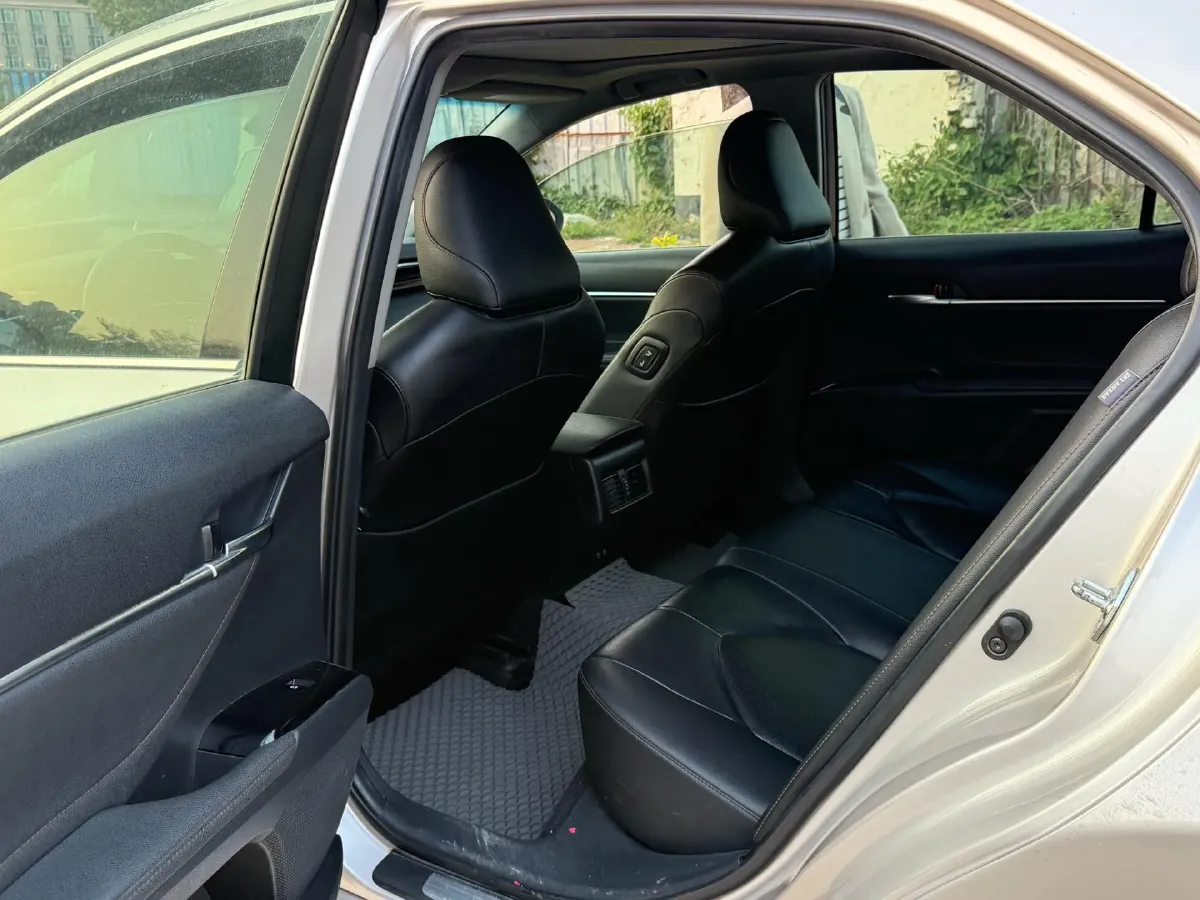 2019 Toyota Camry 2.5L 209HP L4 8AT,autocango,china used car exporter,china ev exporter,chinese used car exporter,chinese used ev exporter