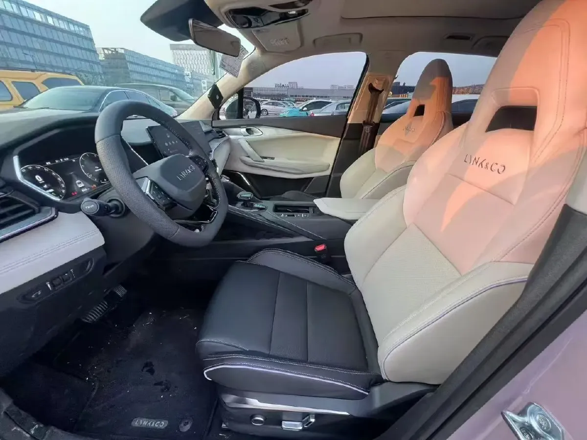 2023 LYNK&CO 03 1.5T 181HP L4 7DCT,autocango,china used car exporter,china ev exporter,chinese used car exporter,chinese used ev exporter