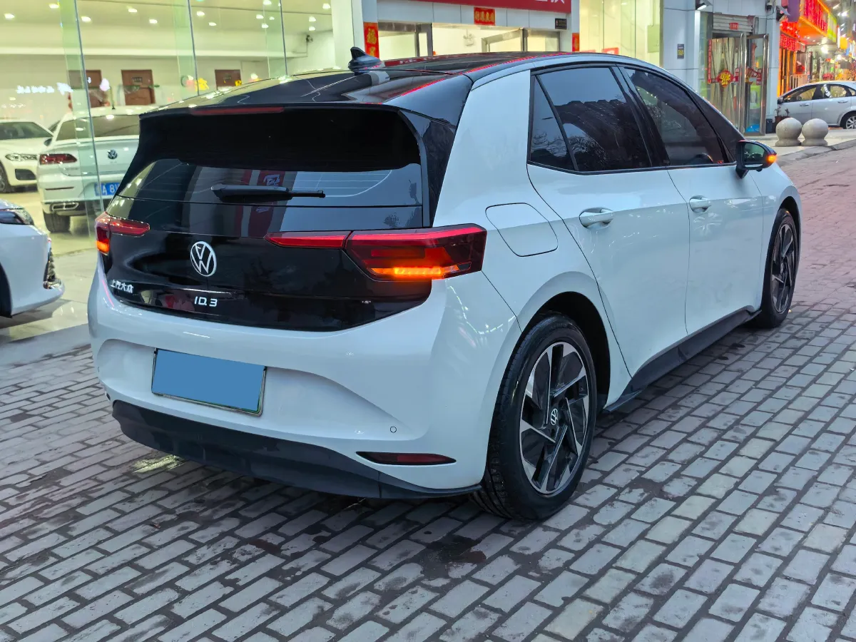 2025 Volkswagen ID.3 BEV 52.8KWH,autocango,china used car exporter,china ev exporter,chinese used car exporter,chinese used ev exporter