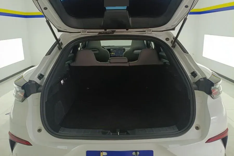 2023 ChangAn UNI-T 1.5T 188HP L4 7DCT,autocango,china used car exporter,china ev exporter,chinese used car exporter,chinese used ev exporter