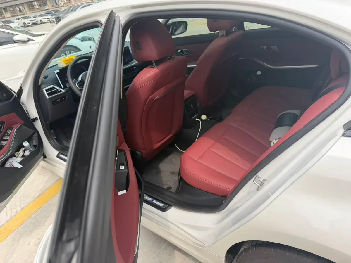 2025 BMW 3 Series 2.0T 245HP L4 8AT,autocango,china used car exporter,china ev exporter,chinese used car exporter,chinese used ev exporter