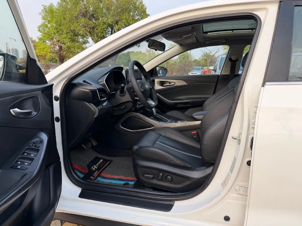 2019 Hyundai La Festa 1.6T 204HP L4 7DCT,autocango,china used car exporter,china ev exporter,chinese used car exporter,chinese used ev exporter