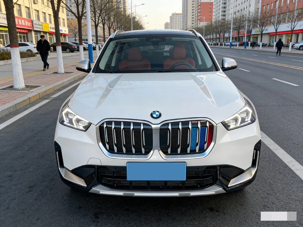 2023 BMW X1 1.5T 156HP L3 7DCT,autocango,china used car exporter,china ev exporter,chinese used car exporter,chinese used ev exporter