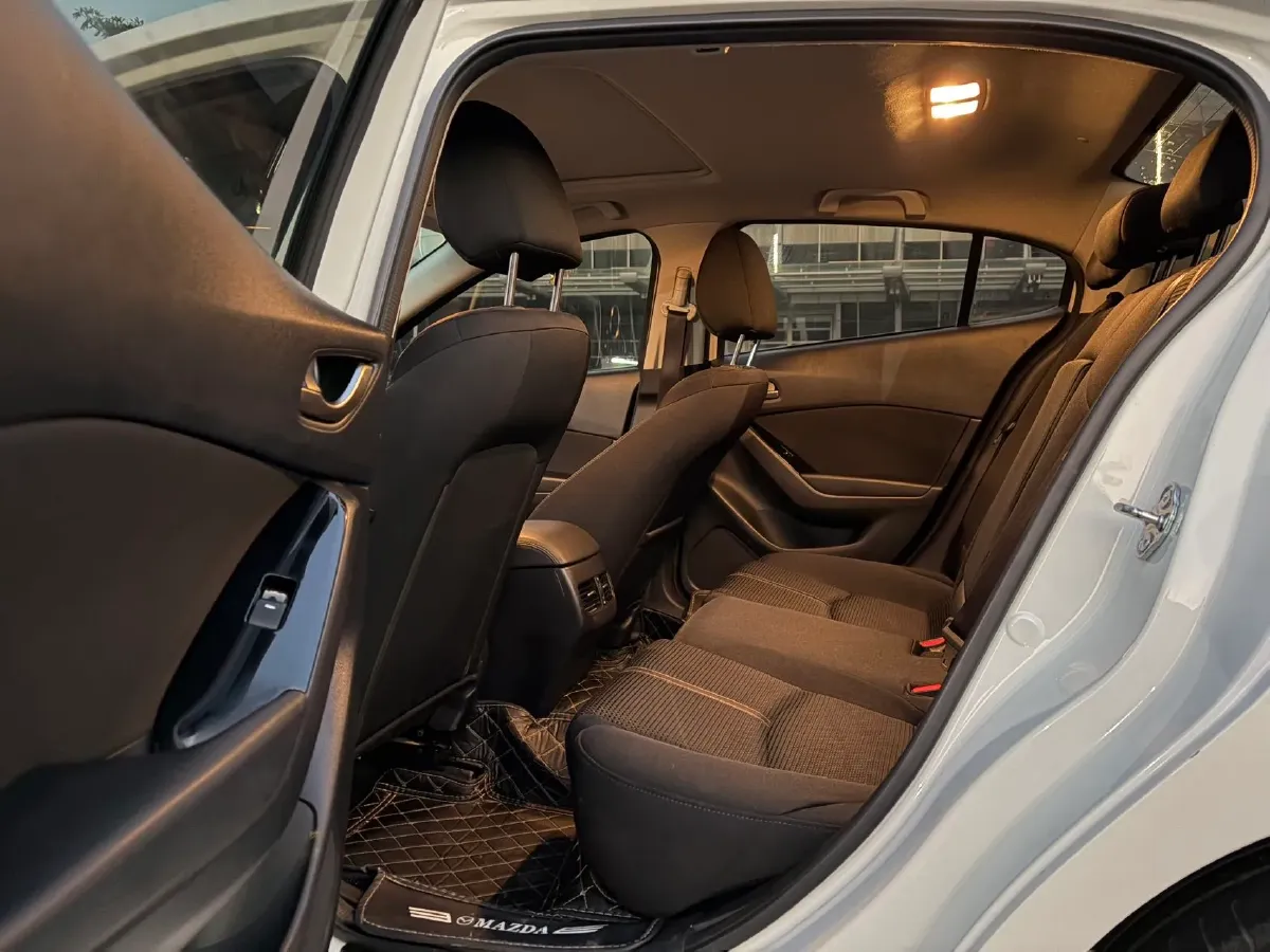 2017 Mazda 3 Axela 1.5L 117HP L4 6AT,autocango,china used car exporter,china ev exporter,chinese used car exporter,chinese used ev exporter