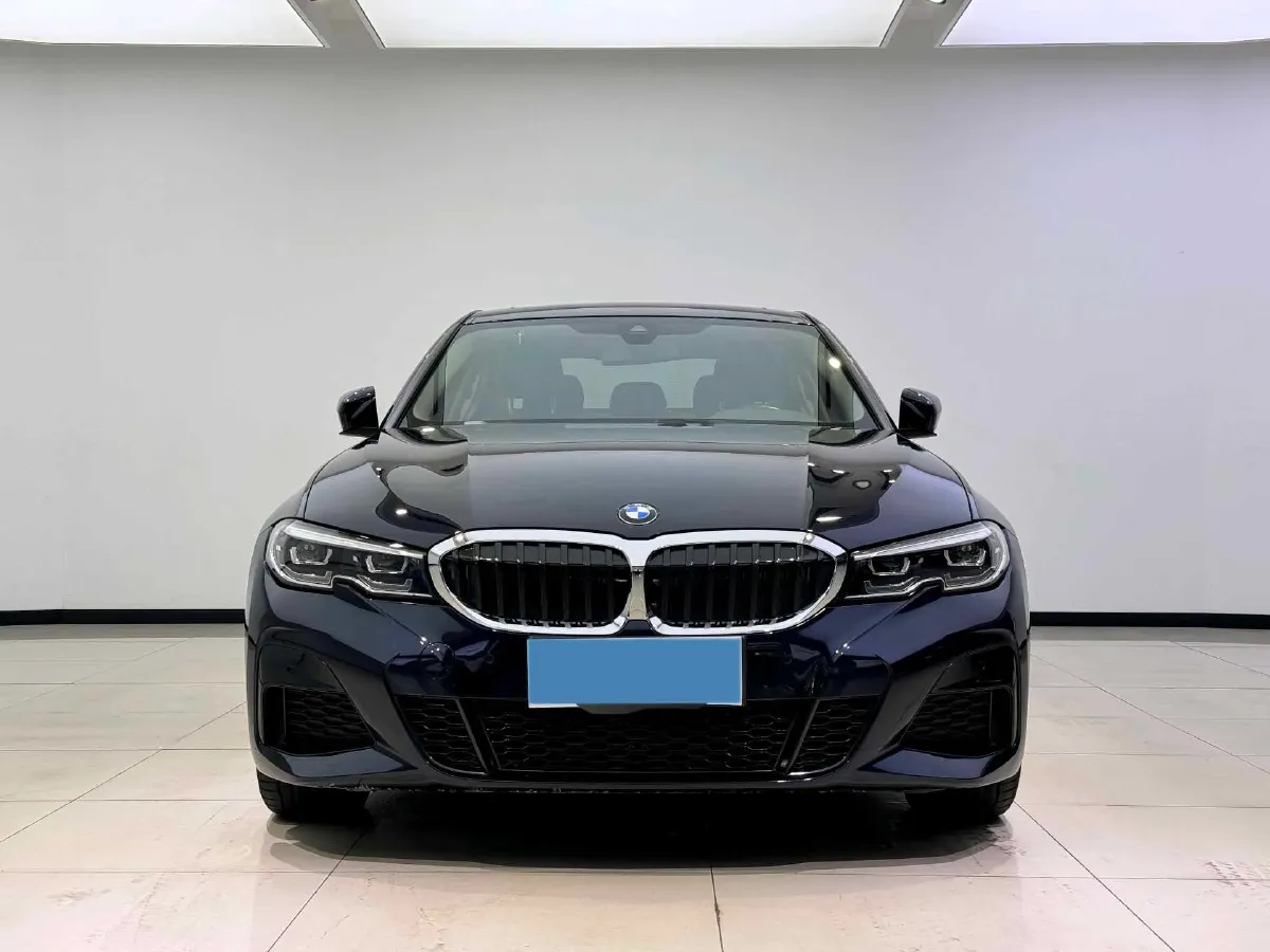 2022 BMW 3 Series 2.0T 184HP L4 8AT,autocango,china used car exporter,china ev exporter,chinese used car exporter,chinese used ev exporter