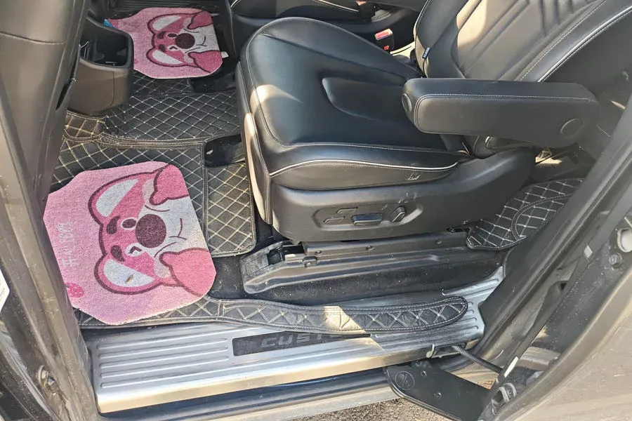 2022 Hyundai Custo 1.5T 170HP L4 8AT,autocango,china used car exporter,china ev exporter,chinese used car exporter,chinese used ev exporter